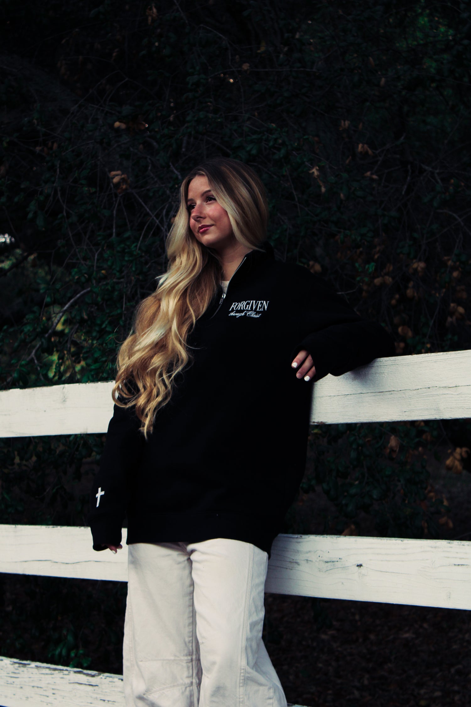 Signature Women's Quarter Zip