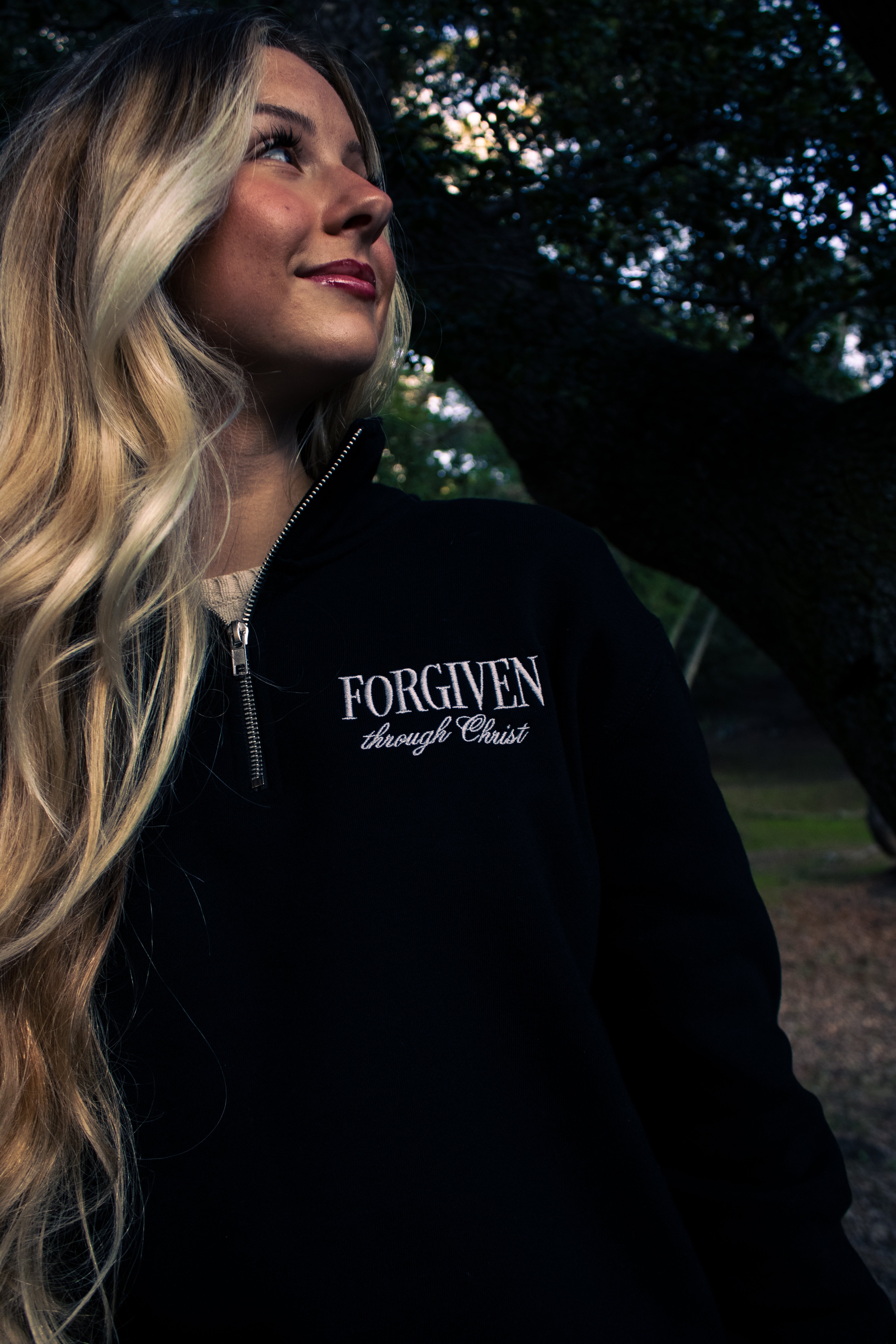 Signature Women's Quarter Zip